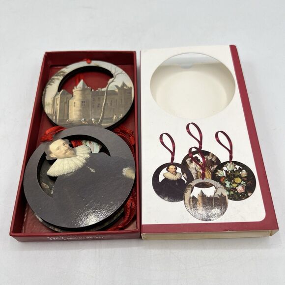 Amsterdam Castle Muiderslot 3 Wooden Ornaments Boxed *Missing 4th ornament 2.75" - Picture 3 of 11
